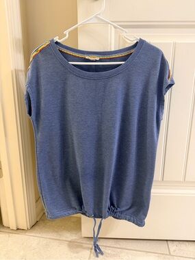 Jane and Delancey Blue Rainbow Shoulder Stripe Top
